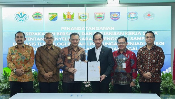 GUBERNUR JATENG TEKEN MOU PENGOLAHAN SAMPAH REGIONAL DI 2 AGLOMERASI BARU<br>