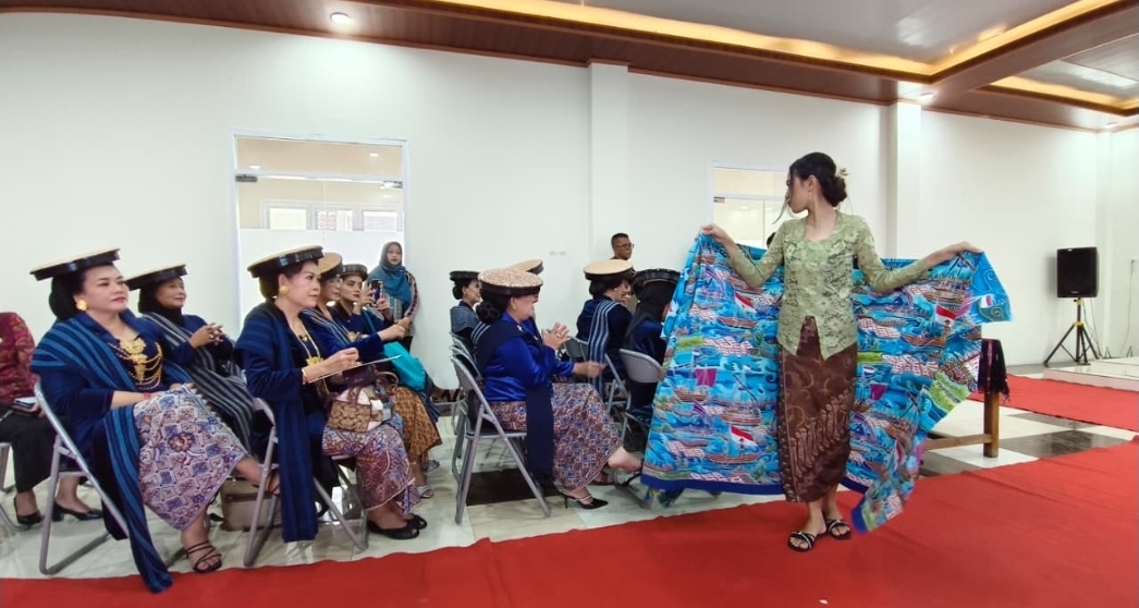 PERAGAAN WASTRA JEPARA PIKAT KOMUNITAS PELESTARI BUDAYA INDONESIA, TEKANKAN POTENSI KRIYA LOKAL<br>