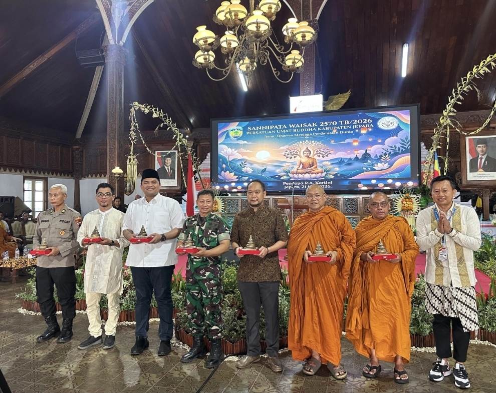 PERINGATAN WAISAK DI PENDOPO, BUPATI JEPARA: PERKUAT HARMONI DAN TOLERANSI DALAM KEBINEKAAN<br>