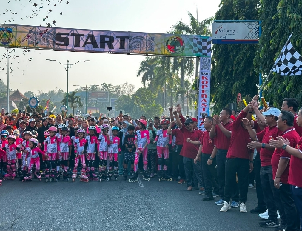 RIBUAN WARGA JEPARA RAYAKAN HARI KOPERASI KE-79, MOMENTUM PERKUAT EKONOMI KERAKYATAN