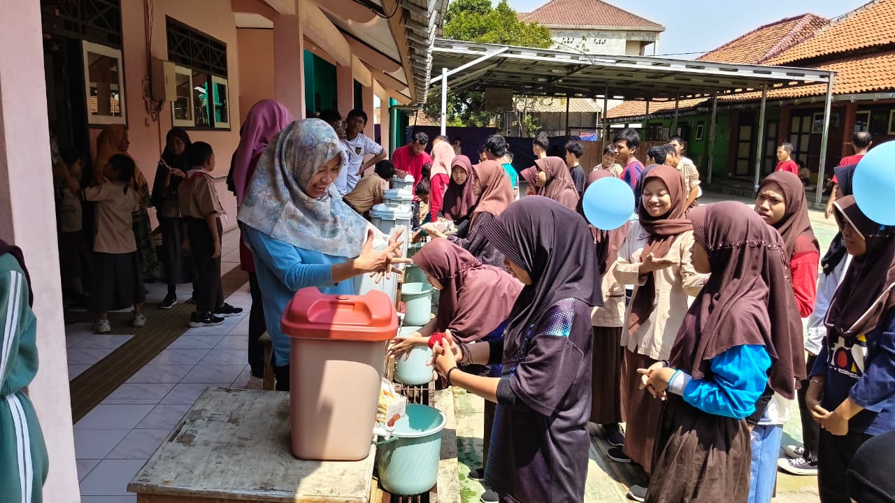 SETIAP ANAK PUNYA CARA UNTUK BELAJAR CUCI TANGAN<br>